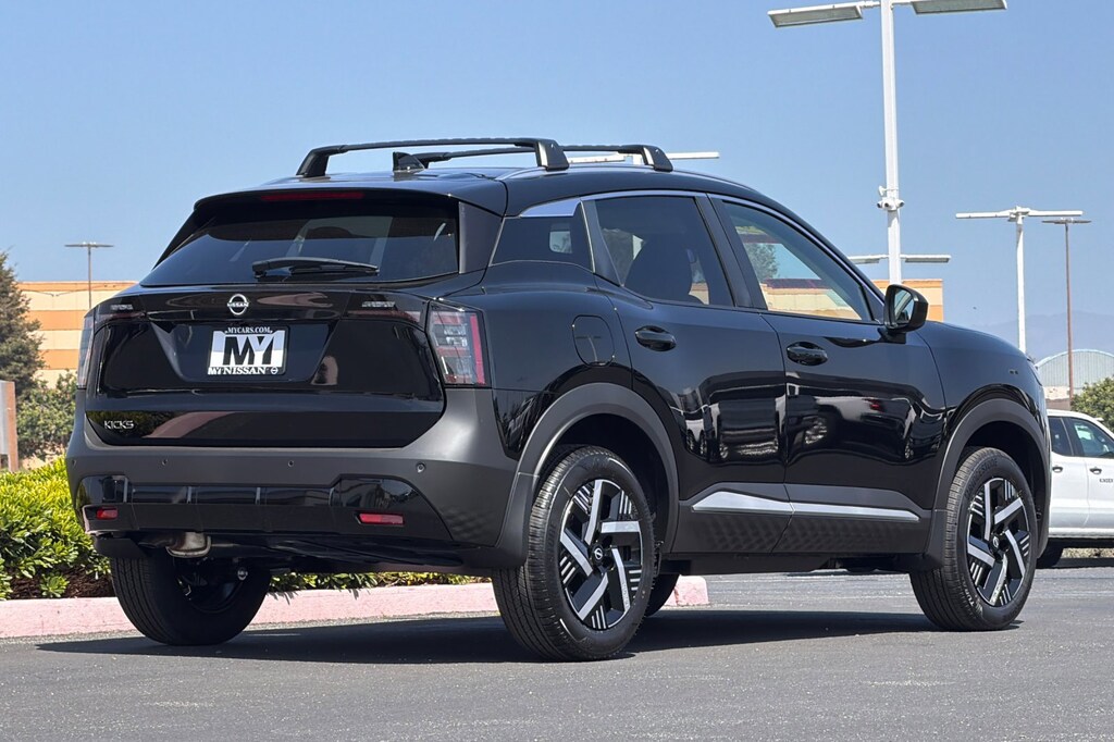 New 2026 Nissan Kicks SV SUV