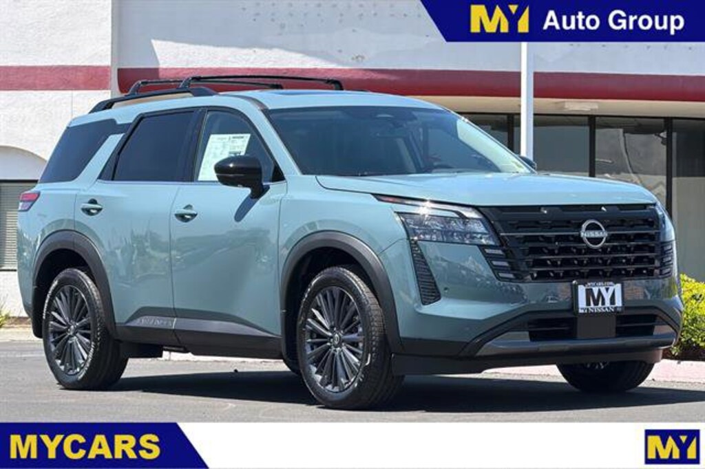 New 2026 Nissan Pathfinder SL SUV
