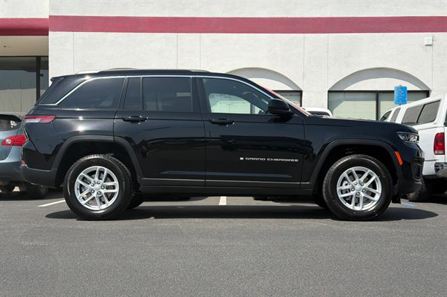 New 2026 Jeep Grand Cherokee Laredo