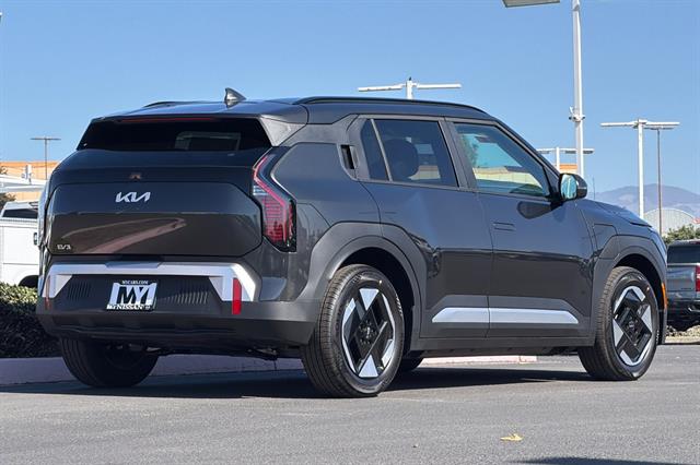 New 2027 Kia EV3 Light