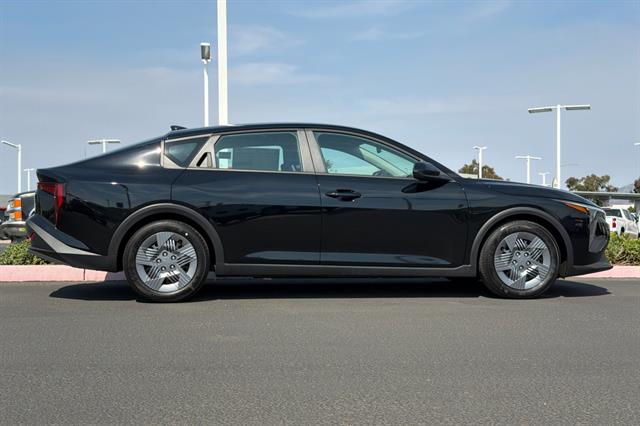 New 2026 Kia K4 LX