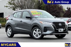 2025 Nissan Kicks Play S SUV