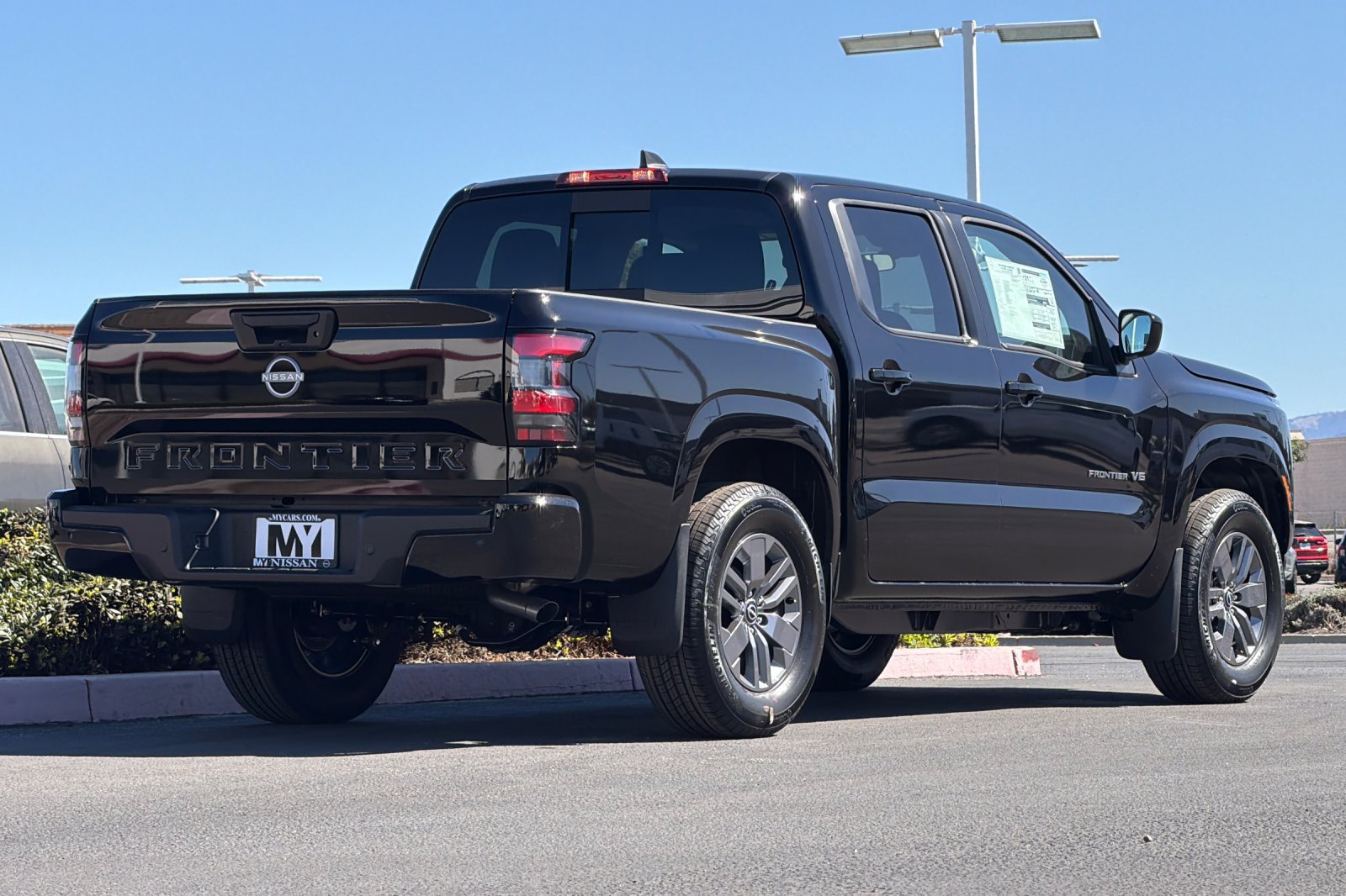 New 2027 Nissan Frontier SV Truck Crew Cab
