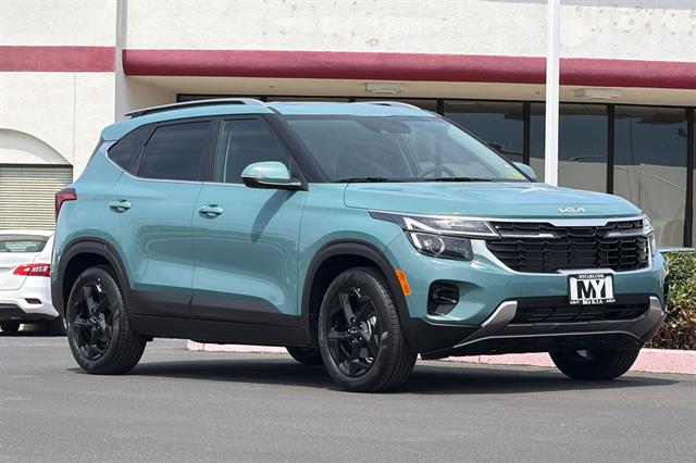 New 2026 Kia Seltos EX