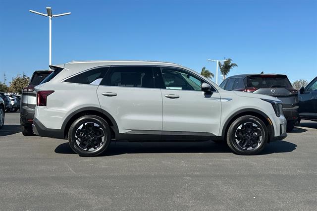 New 2026 Kia Sorento S