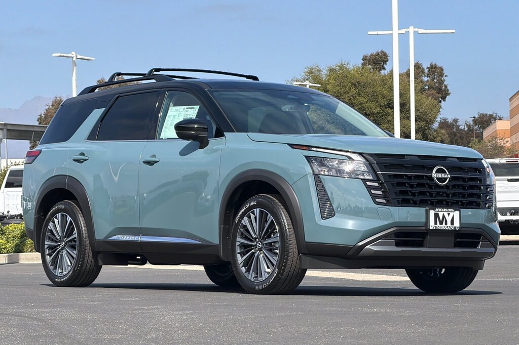 New 2026 Nissan Pathfinder Platinum SUV
