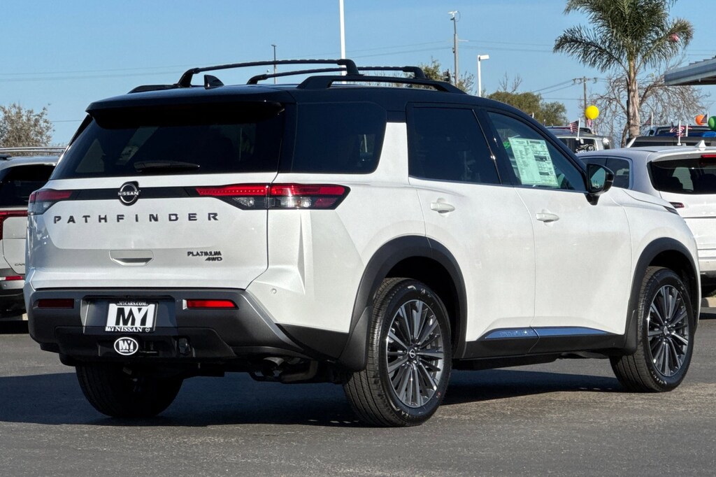 New 2026 Nissan Pathfinder Platinum SUV