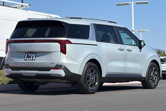 New 2026 Kia Carnival MPV Hybrid EX