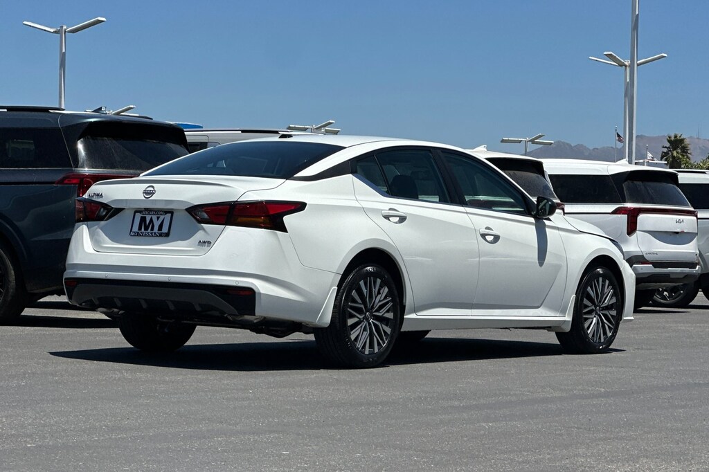 New 2026 Nissan Altima SV Sedan