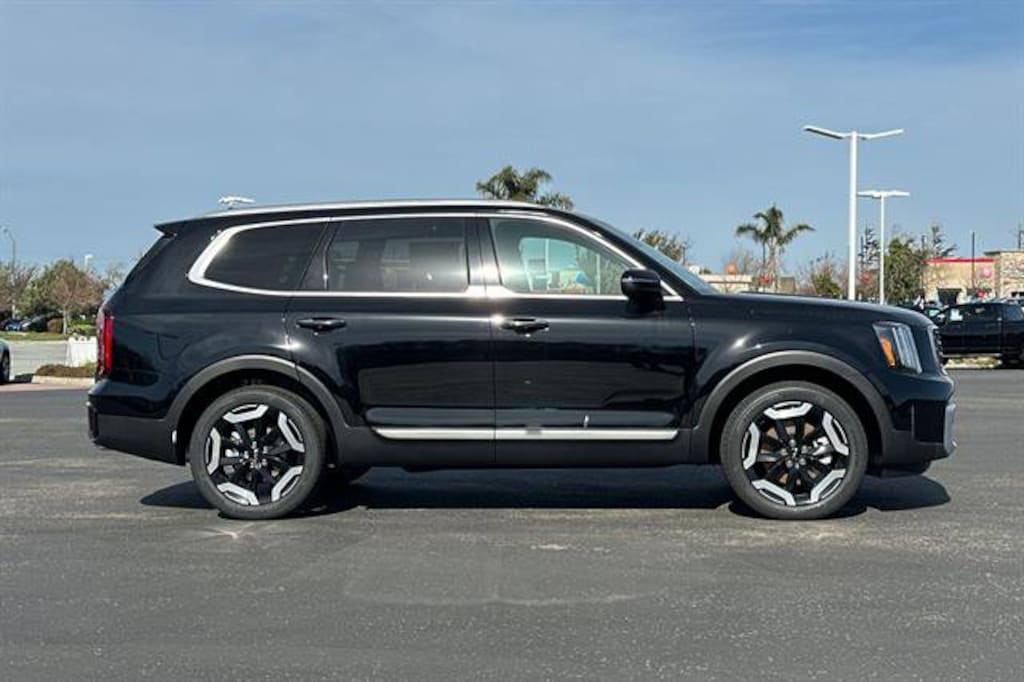 New 2025 Kia Telluride S SUV
