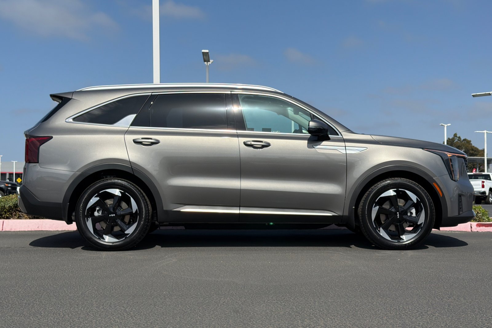 New 2026 Kia Sorento Hybrid EX SUV