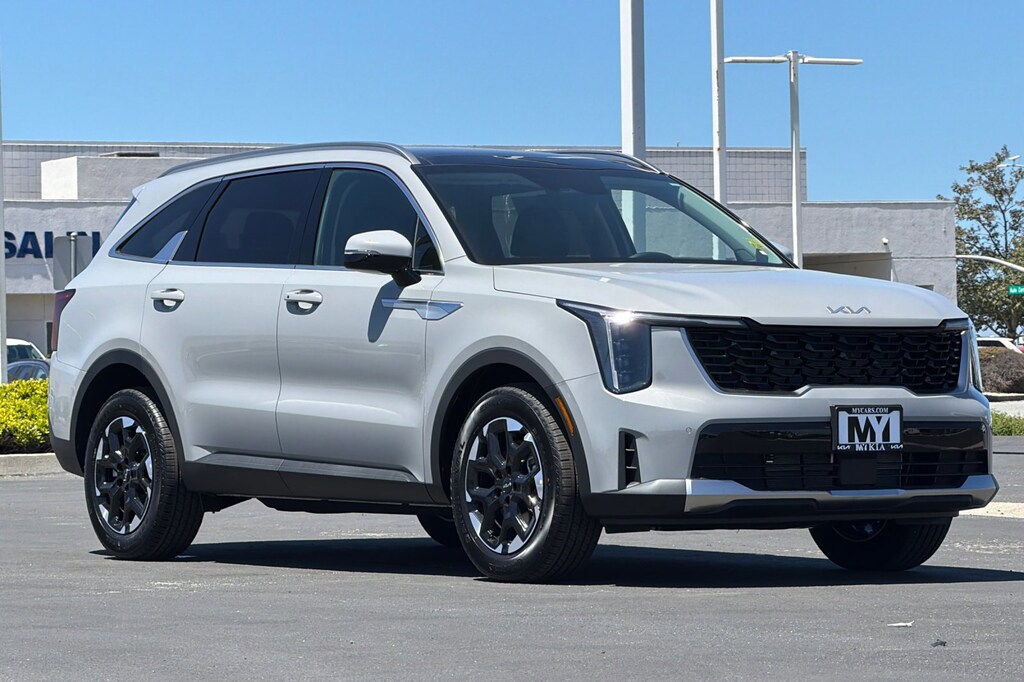 New 2026 Kia Sorento S SUV