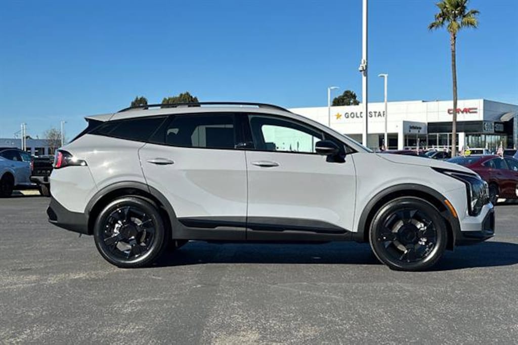 New 2026 Kia Sportage Hybrid X-Line SUV