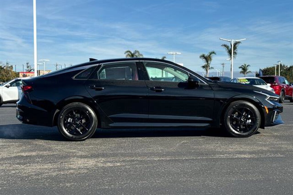 New 2026 Kia K5 LXS Sedan