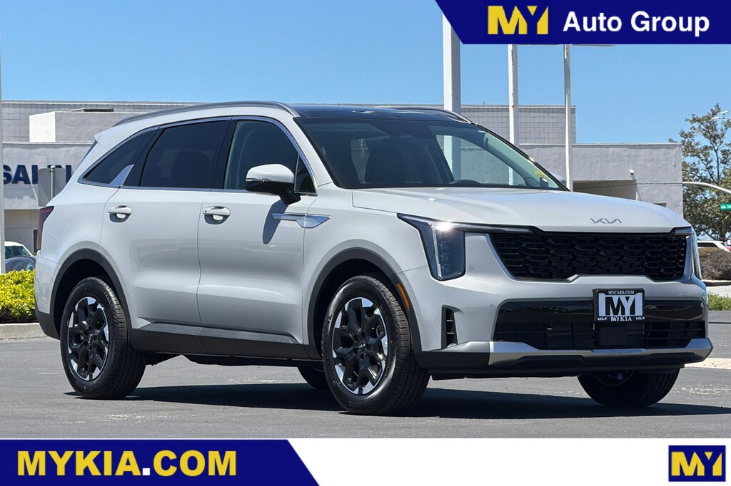 New 2026 Kia Sorento S SUV