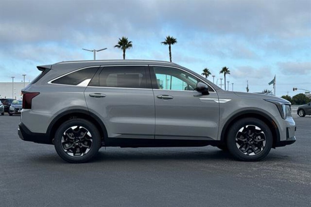 New 2026 Kia Sorento S SUV