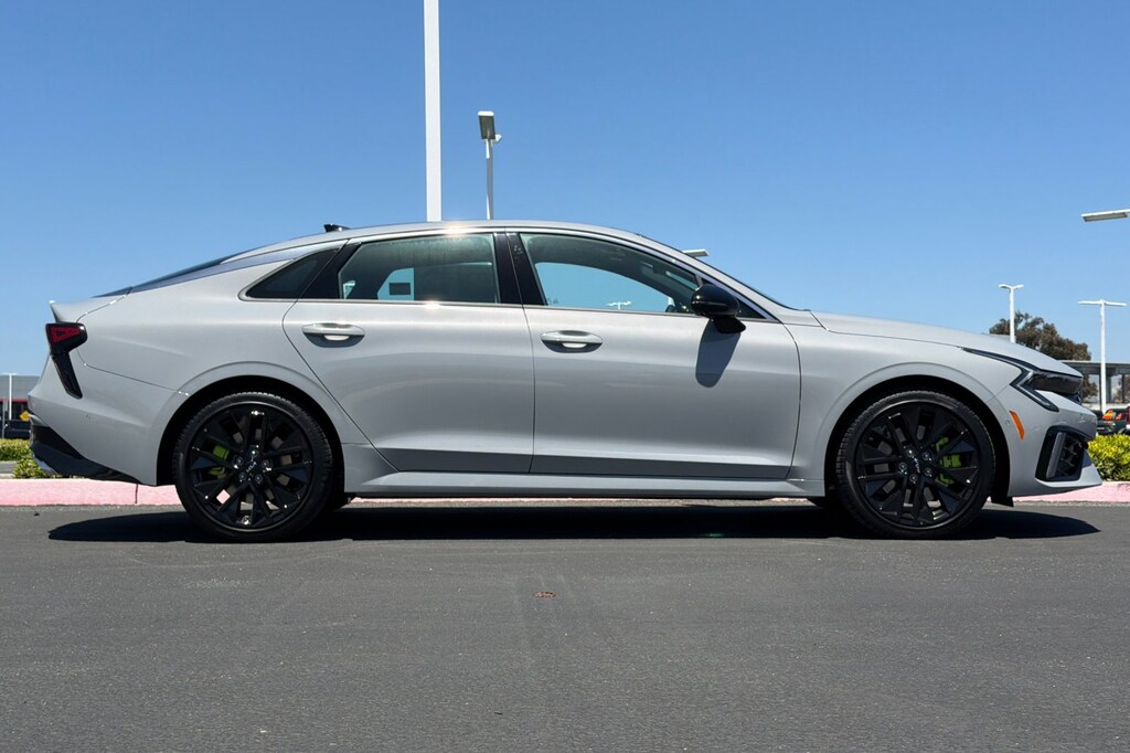 New 2026 Kia K5 GT Sedan