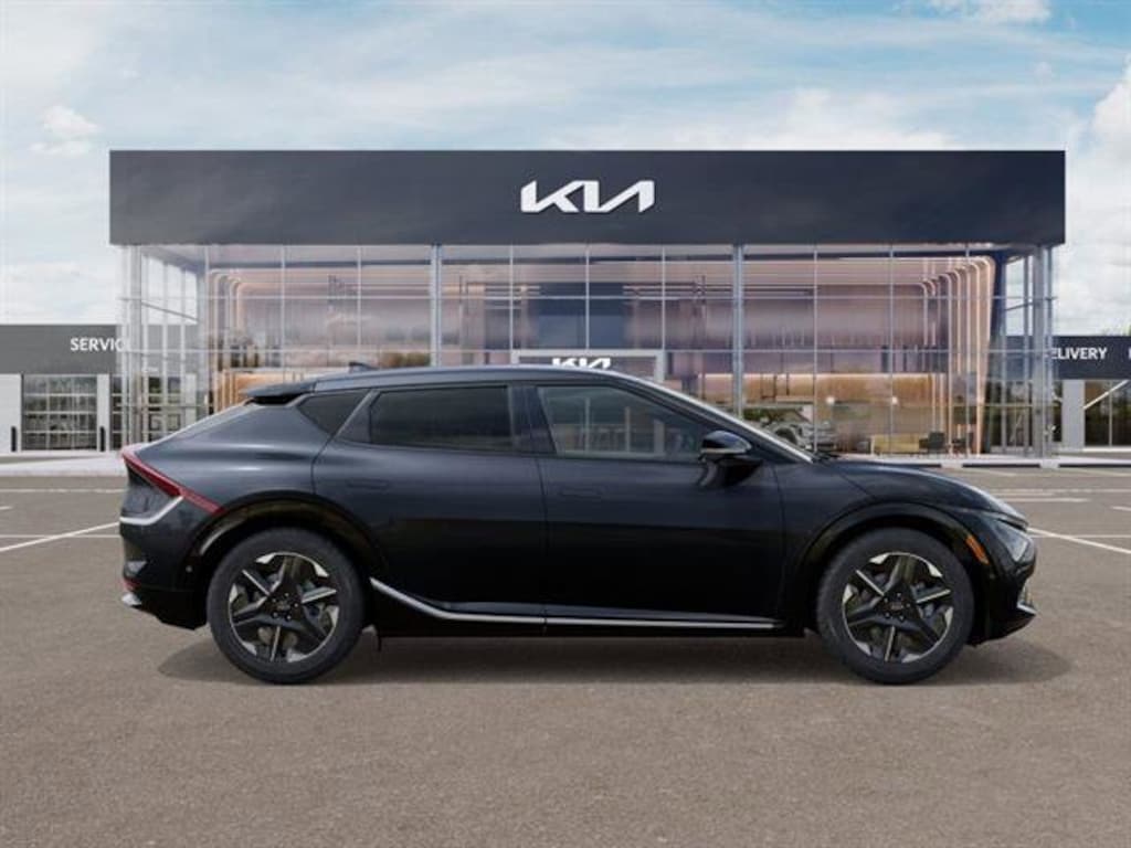 New 2025 Kia EV6 Wind SUV
