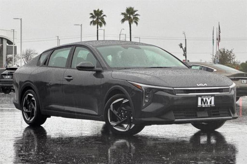 New 2026 Kia K4 EX Sedan