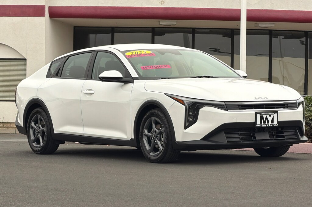 Certified 2025 Kia K4 LXS Sedan