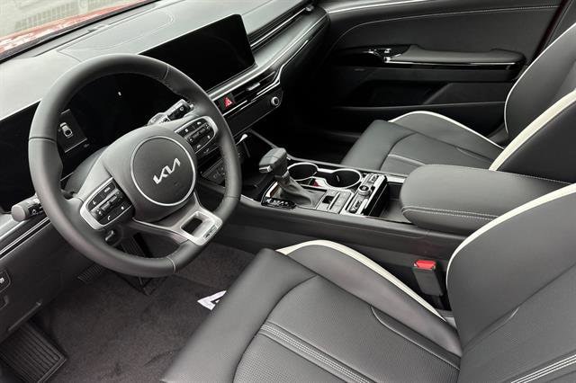 2026 Kia K5 GT-Line - Photo 10