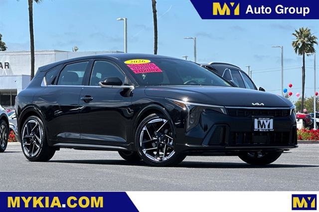 2026 Kia K4 GT-Line AT Hatchback's photo
