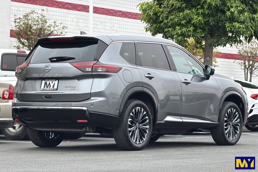 Used 2025 Nissan Rogue Platinum SUV