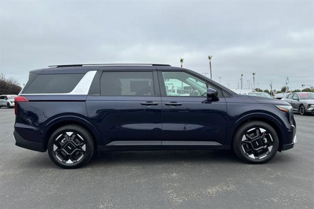 New 2026 Kia Carnival EX Van Passenger Van