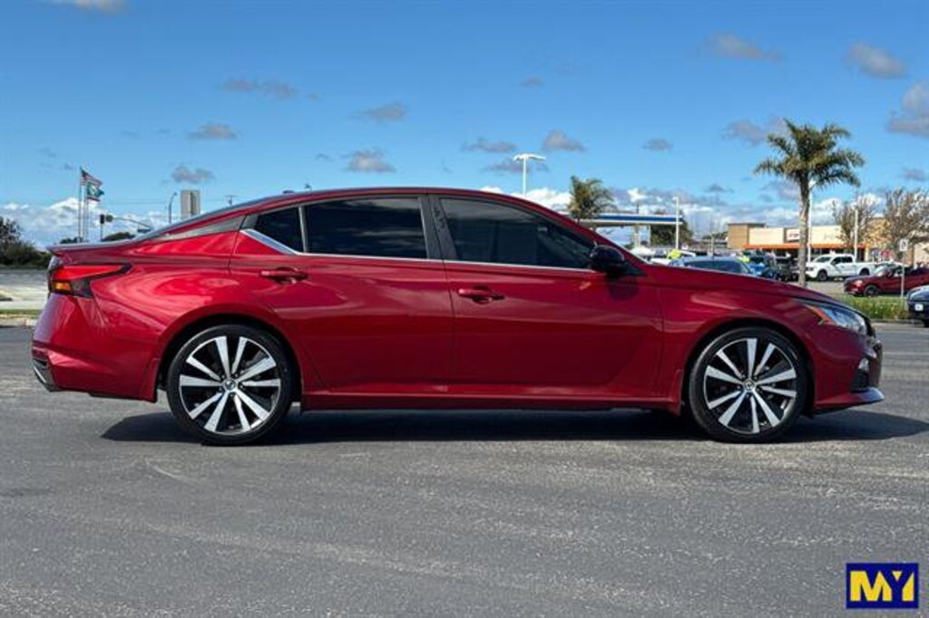 Used 2022 Nissan Altima 2.5 SR Sedan