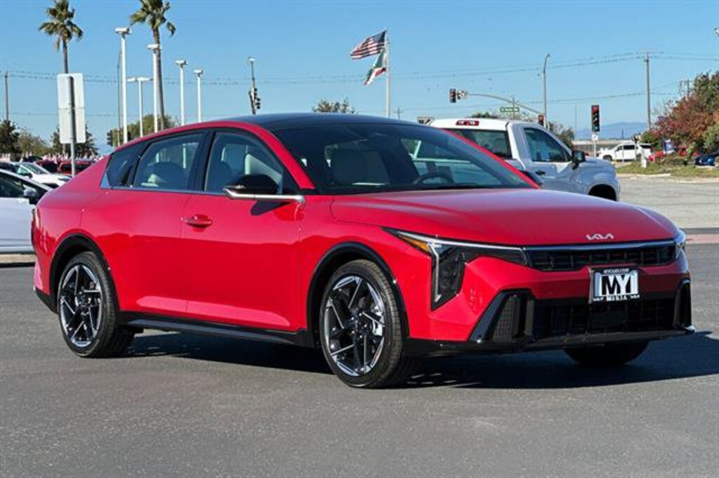New 2025 Kia K4 GT-Line Sedan