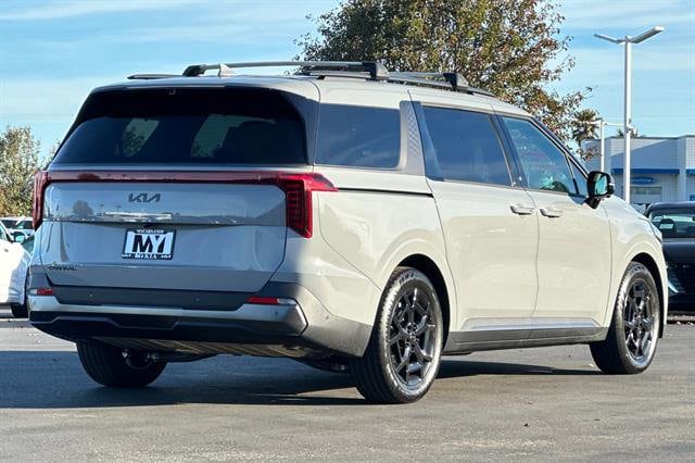 2025 Kia Carnival SX Prestige - Photo 4