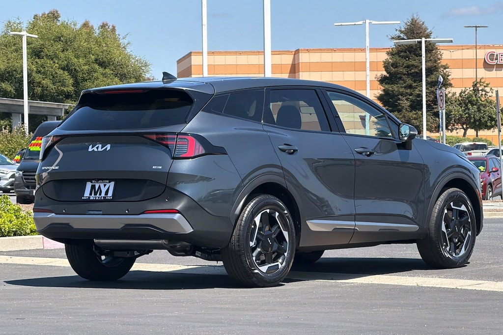 New 2026 Kia Sportage Hybrid S SUV