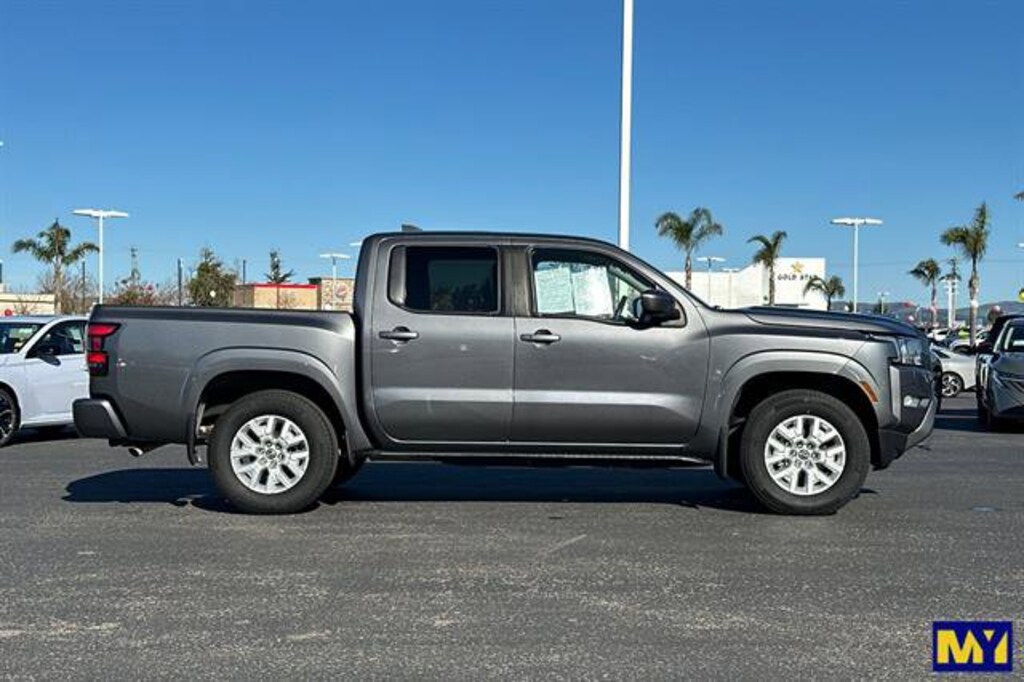 Used 2023 Nissan Frontier SV Truck Crew Cab
