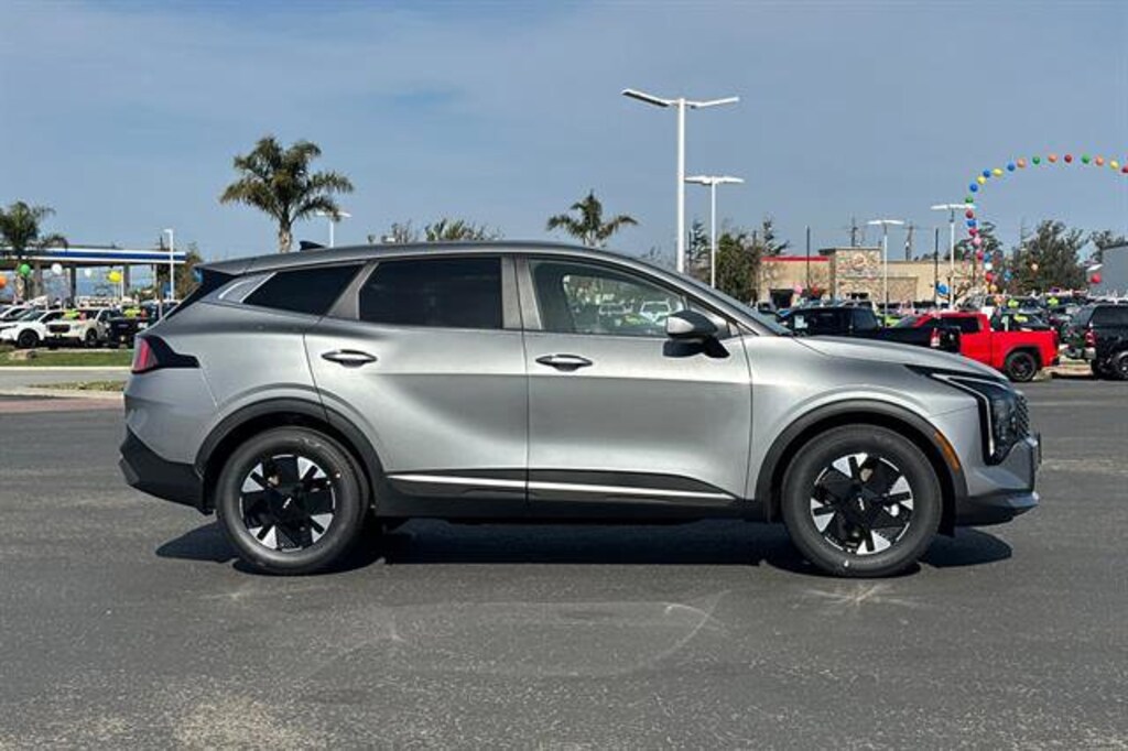 New 2026 Kia Sportage Hybrid LX SUV