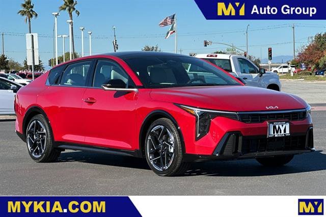 2025 Kia K4 GT-Line's photo