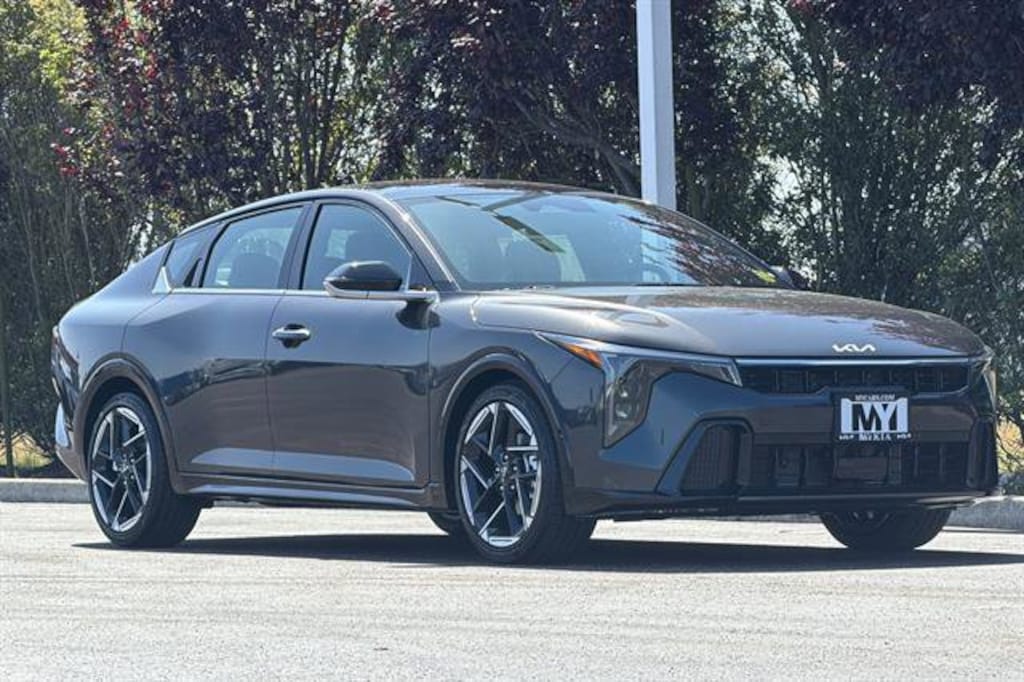 New 2026 Kia K4 GT-Line Sedan