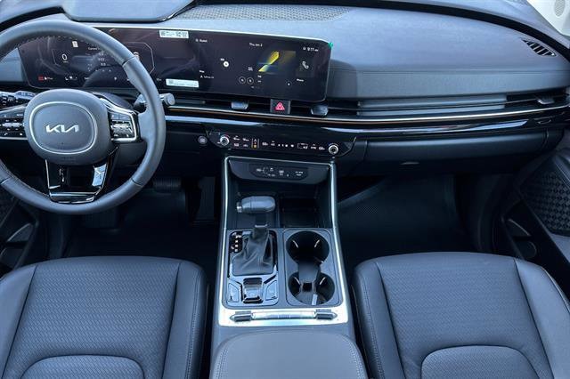 2025 Kia Carnival SX Prestige - Photo 15