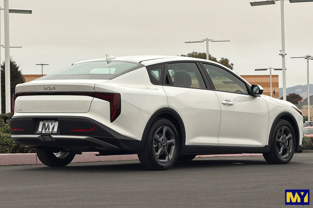 Certified 2025 Kia K4 LXS Sedan