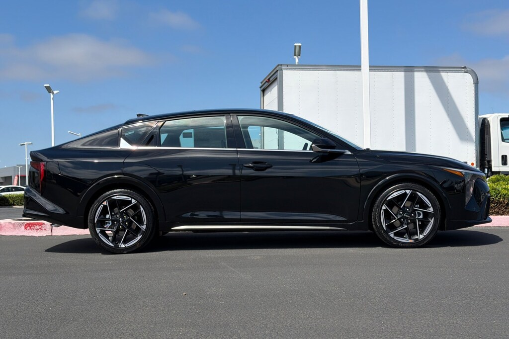 New 2026 Kia K4 GT-Line Sedan