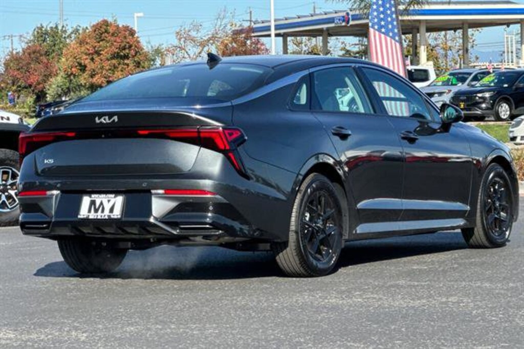 New 2026 Kia K5 LXS Sedan