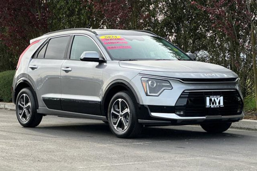 New 2025 Kia Niro SX SUV