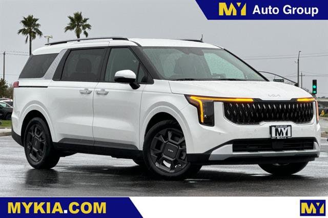 2026 Kia Carnival EX's photo