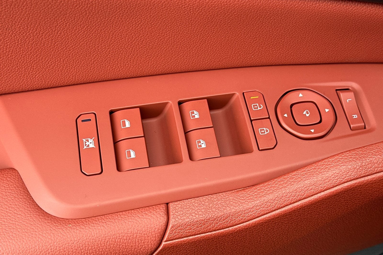 2026 Kia Sportage SX Prestige Hybrid - Photo 12