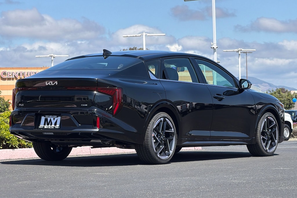 New 2026 Kia K4 GT-Line Sedan