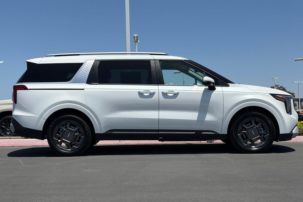 New 2026 Kia Carnival Hybrid EX Van Passenger Van
