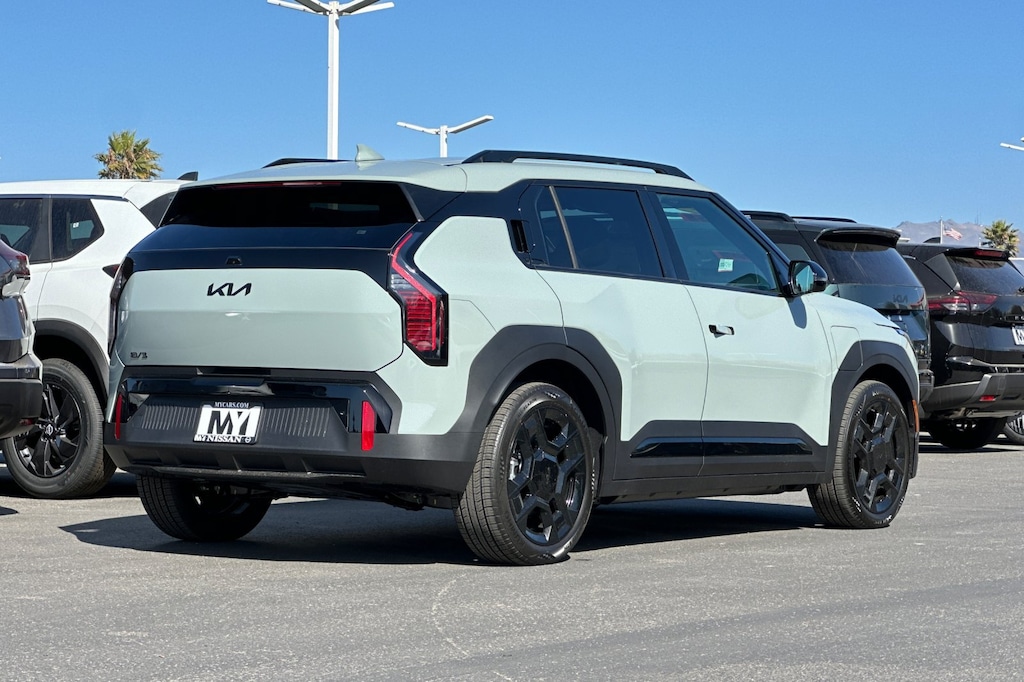 New 2027 Kia EV3 Wind SUV