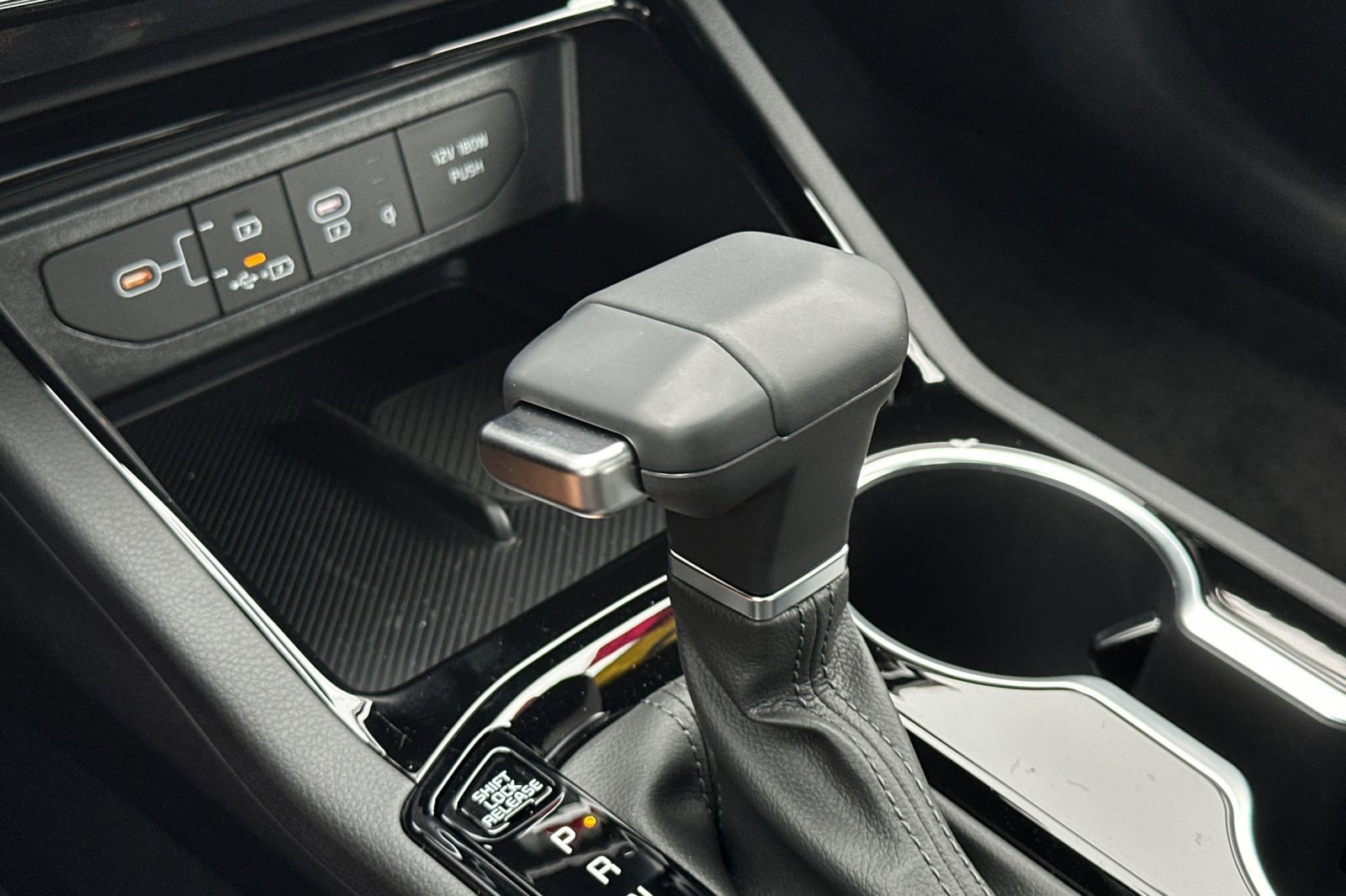 2026 Kia K5 GT-Line - Photo 24