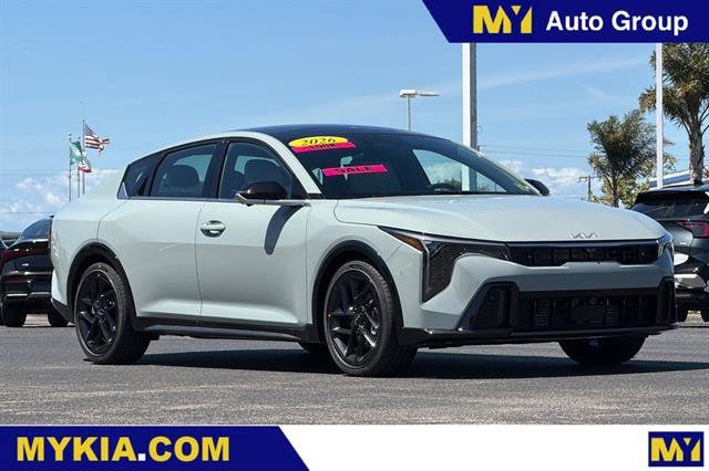 2026 Kia K4 GT-Line Turbo AT's photo