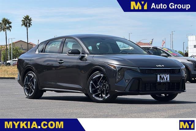 2026 Kia K4 GT-Line AT's photo