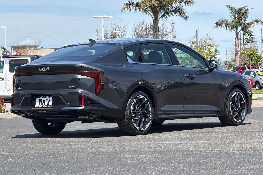 New 2026 Kia K4 GT-Line Sedan
